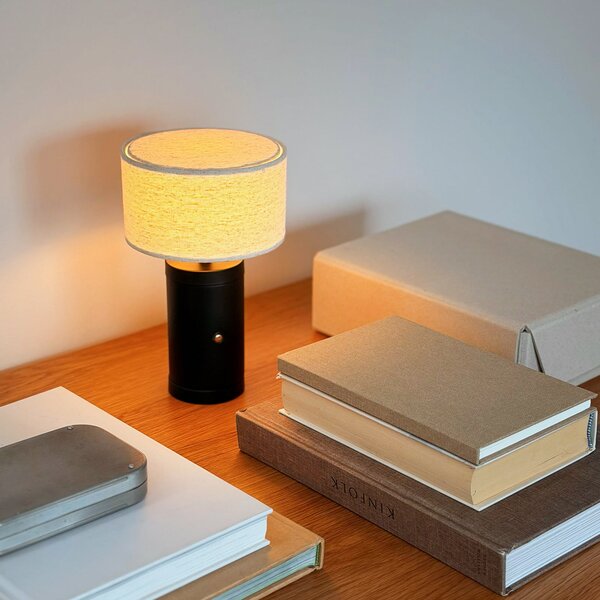 Dyberg Larsen LED акумулаторна настолна лампа Mellow, черна, 23 cm, Затъмняване, Черен, Дневна/трапезария, Дървесина, Скандинавски