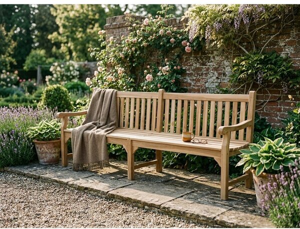 Градинска пейка от масивно дърво в естествен цвят Madura – Garden Pleasure