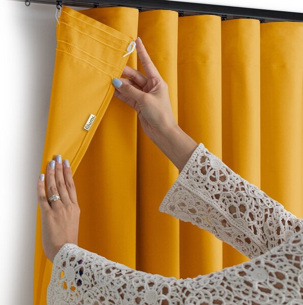 Затъмняваща завеса в цвят горчица 140x270 cm Velto – Filumi