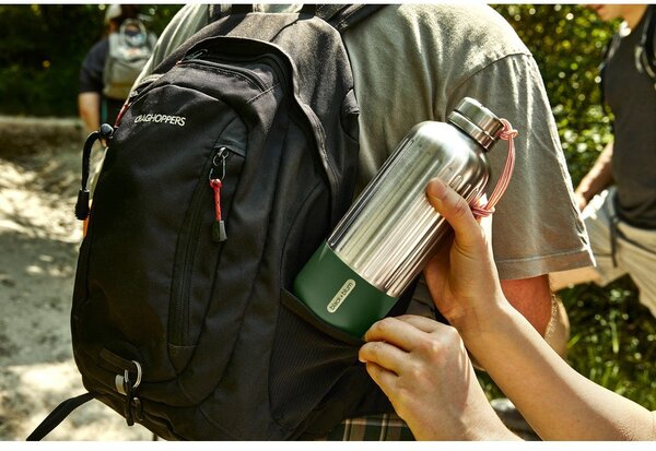 Термо бутилка от неръждаема стомана в сребрист цвят 850 ml Explorer – Black + Blum