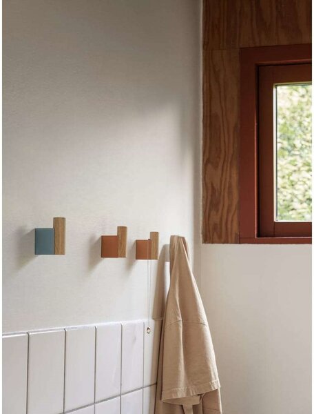 Muuto - Attach Coat Hook Kомплект of 2 Дъб/Pale Синьо Muuto