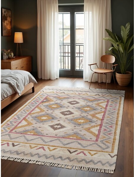 Кремав ръчно изработен ютен килим 160x230 cm Roya Imani – Elle Decoration