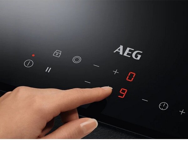Керамичен плот за вграждане AEG HRB32310CB, 2900W, 2 зони, 9 степени, OptiHeat, Таймер, Черен