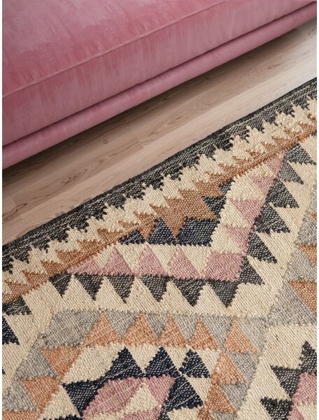Сива ръчно изработена ютена пътека 80x200 cm Roya Parsa – Elle Decoration