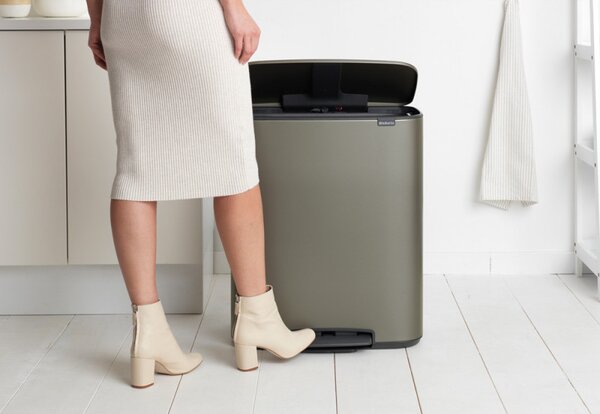 Кош за боклук Brabantia Bo Pedal 1003184, 60 л, Леко затваряне, Противоплъзгаща основа, Сив