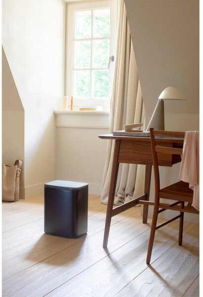 Кош за боклук Brabantia Bo Small 1006635, 12 л, Безшумно и плавно отваряне, Противоплъзгаща основа, Черен