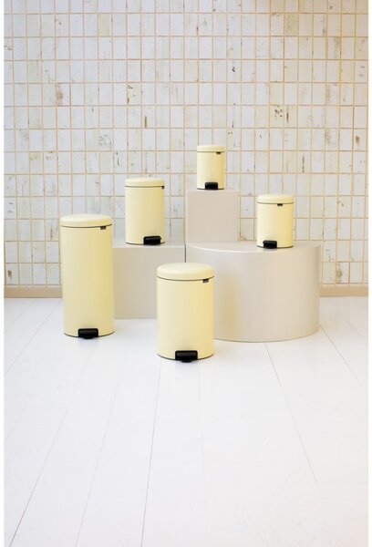 Кош за боклук с педал Brabantia NewIcon 1008848, 20 л, Плавно затваряне, Противоплъзгаща основа, Жълт