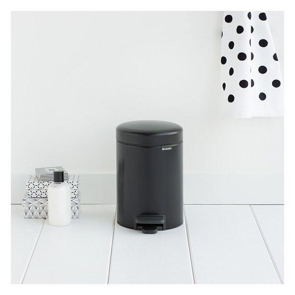Кош за боклук с педал Brabantia NewIcon 649001, 3 л, Плавно затваряне, Противоплъзгаща основа, Черен