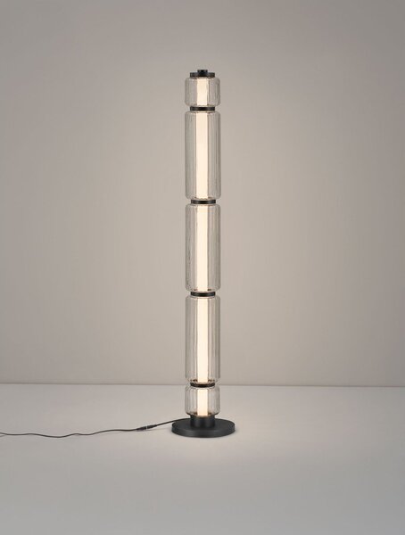 Матово черно стъклена LED подова лампа (височина 123 cm) Liesa – Nova Luce