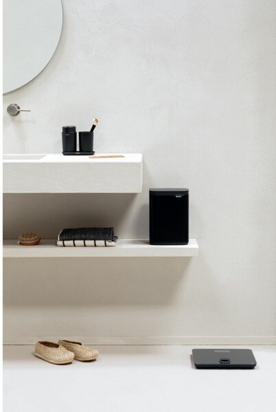 Кош за боклук Brabantia Bo Small 1006622, 4 л, Плавно и безшумно отваряне, Противоплъзгаща основа, Черен