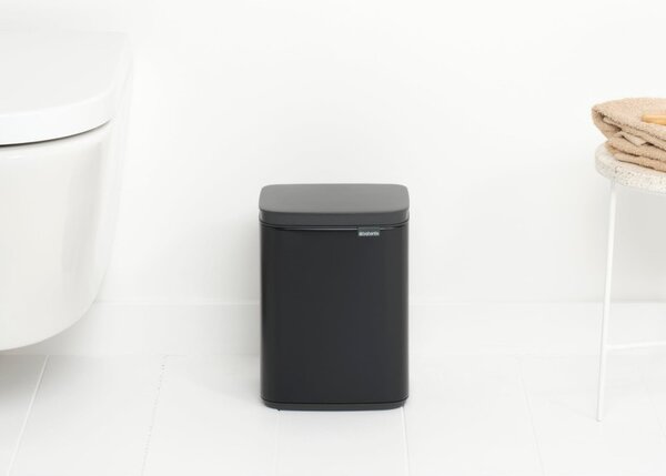 Кош за боклук Brabantia Bo Small 1006622, 4 л, Плавно и безшумно отваряне, Противоплъзгаща основа, Черен