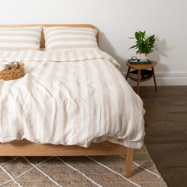 Светлосиво/кремаво единично ленено спално бельо 135x200 cm Natural Stripes – Native Natural