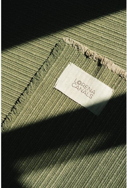 Ръчно изработен памучен килим в цвят каки 200x300 cm Handloom – Lorena Canals