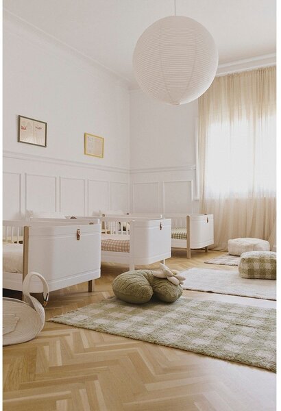 Зелен ръчно изработен памучен детски килим подходящ за пране 90x120 cm Vichy – Lorena Canals