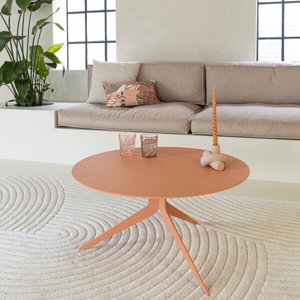 Метална кръгла масичка за кафе в цвят сьомга ø 78 cm Daley – Spinder Design