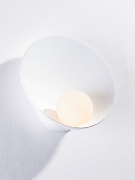 Стоманена стенна лампа в матово бял цвят Minim – Nova Luce
