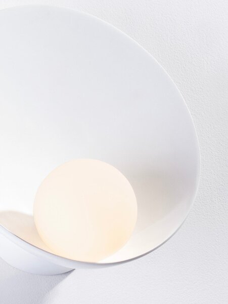 Стоманена стенна лампа в матово бял цвят Minim – Nova Luce