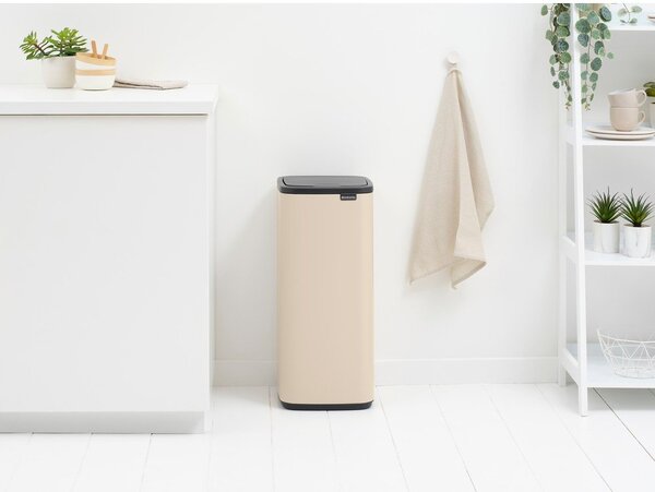 Бежово стоманено кошче за боклук отваряне с докосване 30 l Bo Touch – Brabantia