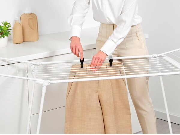 Бяла сушилня за дрехи 18 m HangOn Too – Brabantia