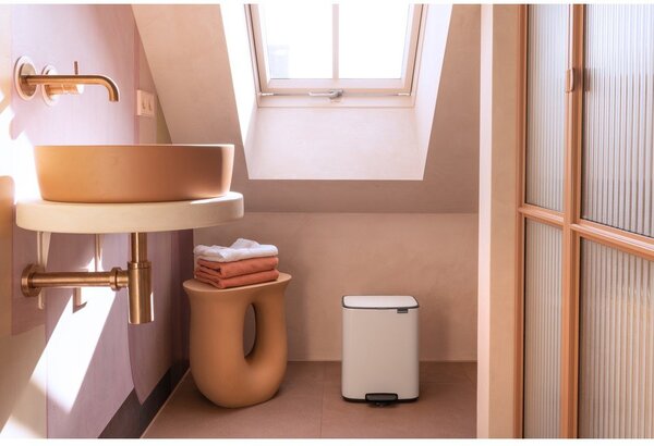 Бяло стоманено кошче за боклук с педал 12 l Bo – Brabantia