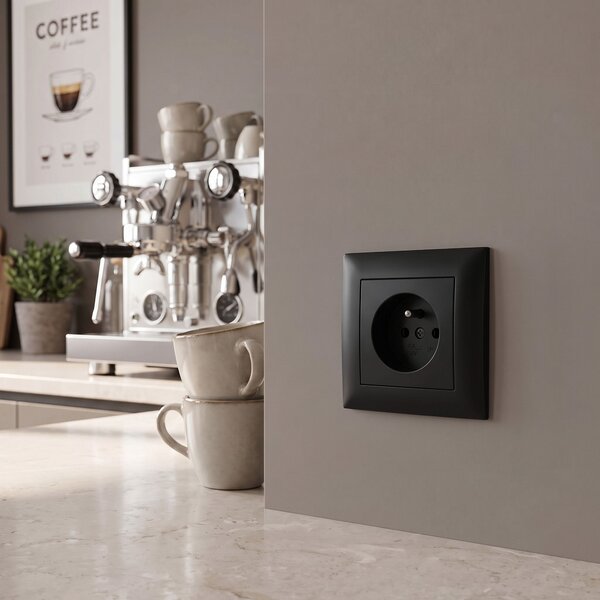 Единичен контакт със заземяване OSTE JNH001-G Black