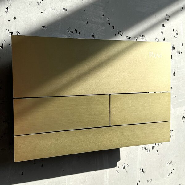 Бутон за тоалетна Rea T K011A-Q и Slim 024N Gold Brush