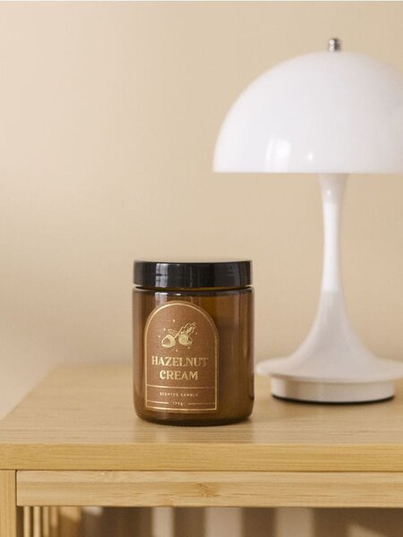 Sinsay - Ароматизирана свещ Hazelunt Cream - златистокафяво