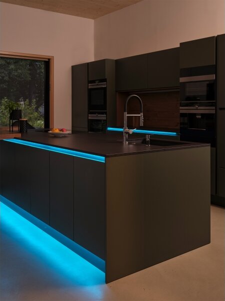 Osram - LED RGB димируема лента SMART+ MAGIC 3m LED/22W/230V Wi-Fi + дистанционно управление
