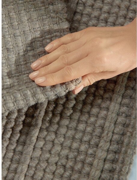 Сив ръчно изработен вълнен килим 80x150 cm Camden Parker – Ted Baker