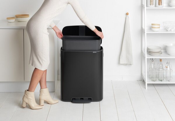 Кош за боклук Brabantia Bo Pedal 1003185, 60 л, Леко затваряне, Противоплъзгаща основа, Черен