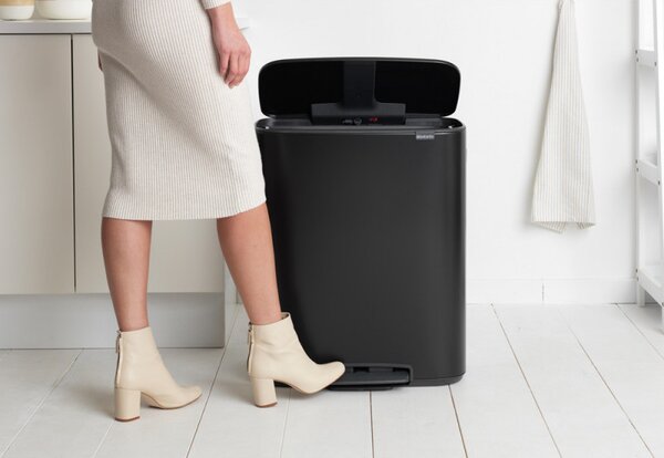 Кош за боклук Brabantia Bo Pedal 1003185, 60 л, Леко затваряне, Противоплъзгаща основа, Черен
