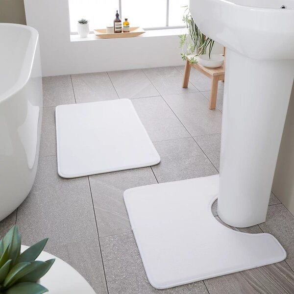 Бели килими за баня в комплект от 2 бр. WC от мемори пяна 50x80 cm Anti-Bacterial – Catherine Lansfield