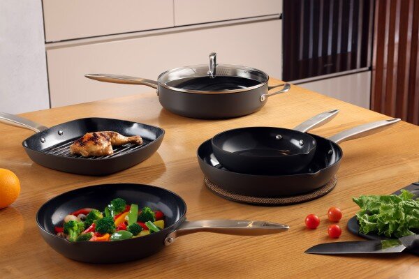 ZYLISS COOK ULTIMATE PRO CERAMIC“ - Индукционен тиган с керамично покритие - Ø 28 см - със стъклен капак