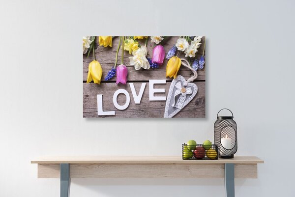 Картина на платно – С надпис Love