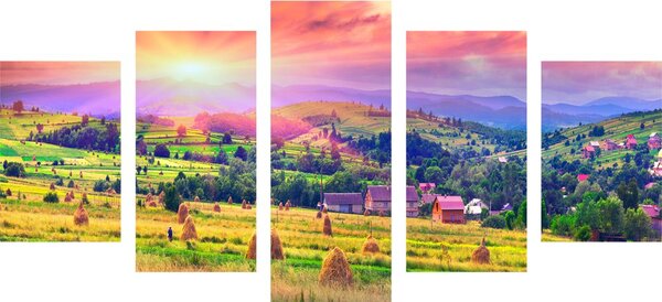 Картини от 5 части – Купи сено в Карпатските планини