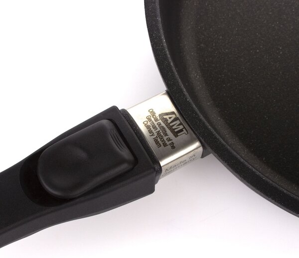 AMT Gastroguss Тиган индукционен Ø 32 см, височина 5 см, с мобилна дръжка