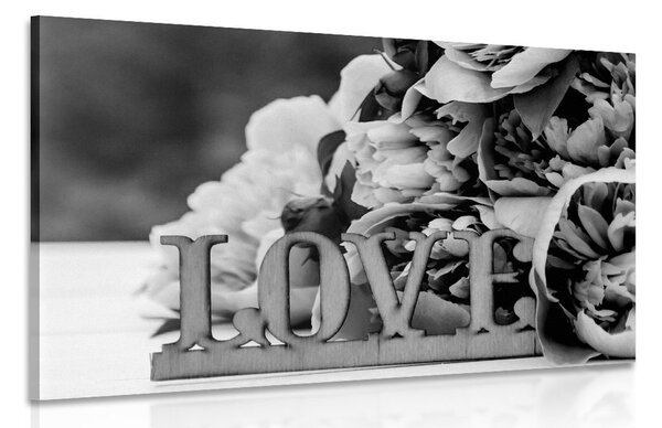 Картина на платно – Божури с надпис Love в черно-бяло