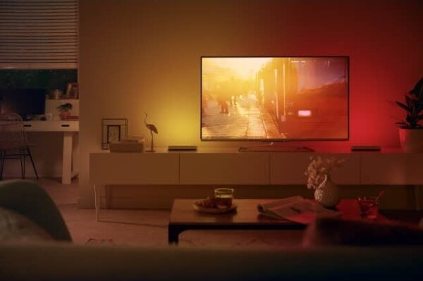 Philips Hue AMBIANCE LED 6W 230V RGB регулируема настолна лампа бяла