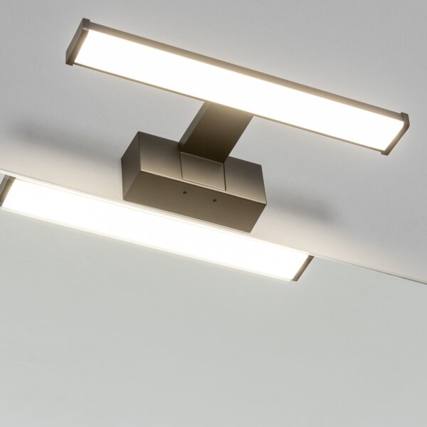 Brilagi - LED осветление за огледало за баня VESTRA LED/6W/230V 30 cm IP44 черно