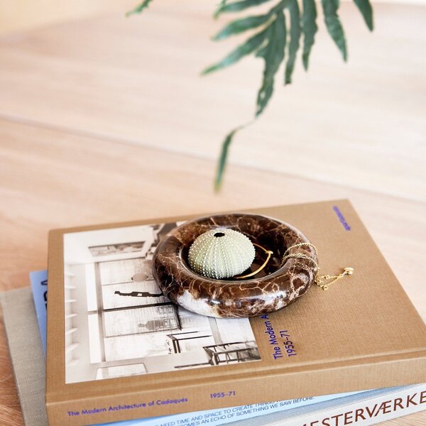 Каменен свещник Savi – OYOY Living Design