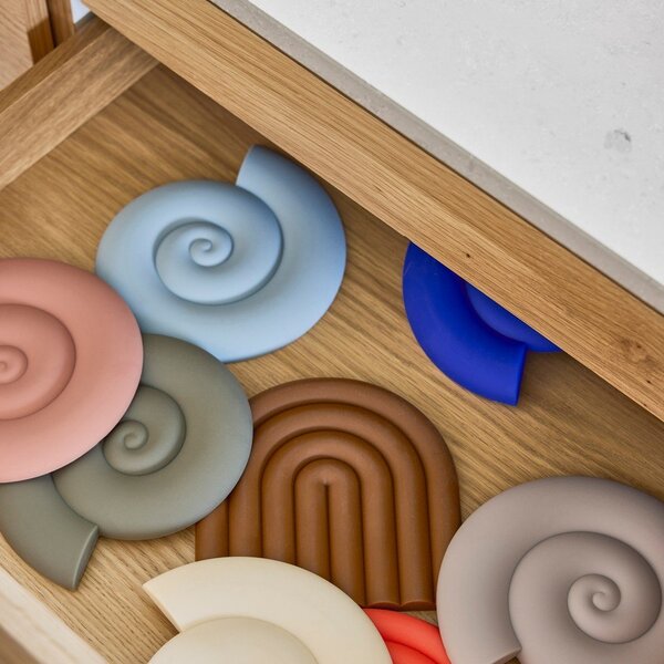 Силиконова подложка за саксия 15x16,5 cm Nautilus – OYOY Living Design