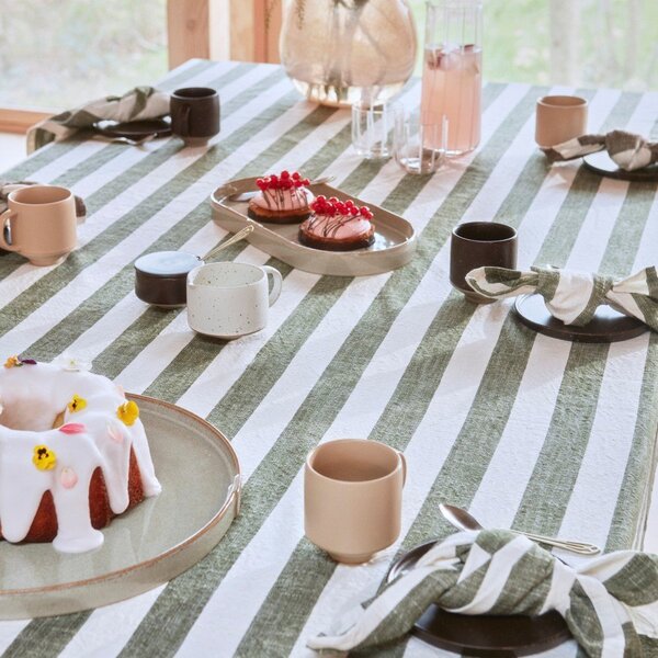 Покривка за маса от органичен памук 140x200 cm Striped – OYOY Living Design