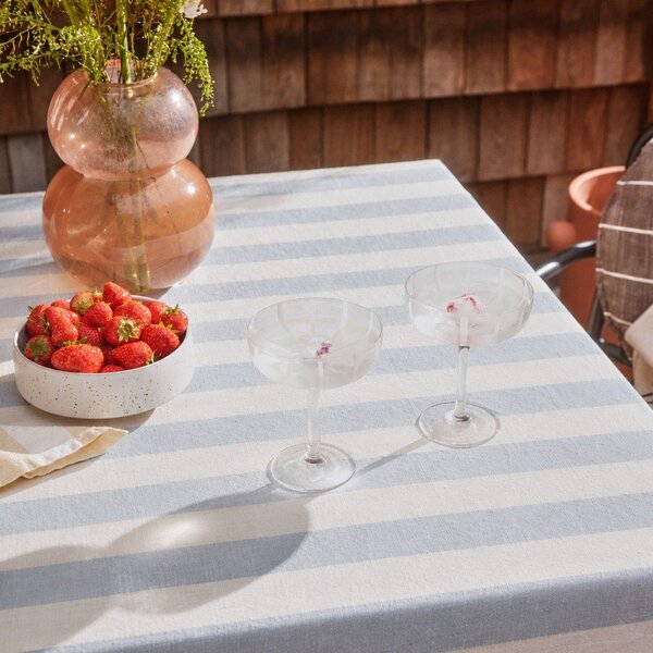 Покривка за маса от органичен памук 140x200 cm Striped – OYOY Living Design