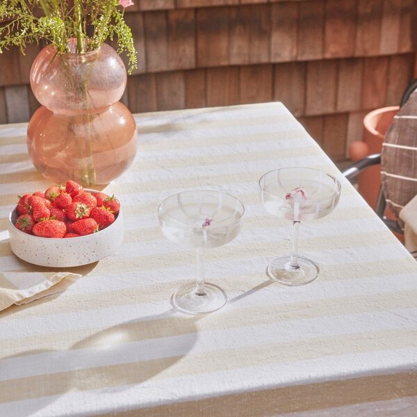 Покривка за маса от органичен памук 140x200 cm Striped – OYOY Living Design
