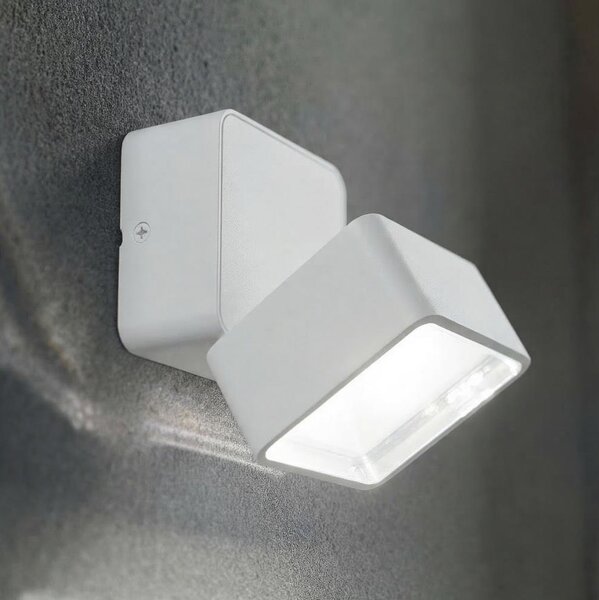 Ideal Lux - LED външен стенен осветител OMEGA LED/7W/230V CRI 90 IP54 бял