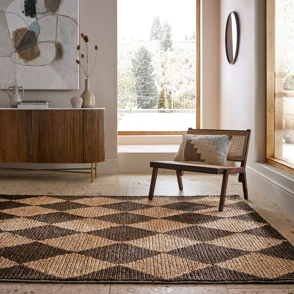 Кафяв/естествен ръчно изработен килим със смес от юта 120x170 cm Effie Diamond – Flair Rugs