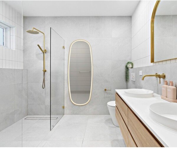 Стенно огледало със светлина 60x160 cm Diana – Mirrors and More