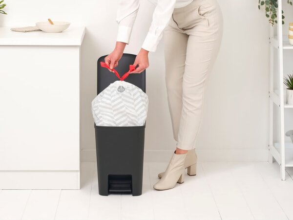 Кош за боклук с педал Brabantia StepUp 1008482, 25 л, Екологични материали, Голям отвор, Тъмносив