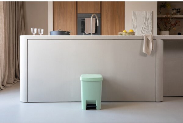Кош за боклук с педал Brabantia StepUp 1008484, 25 л, Екологични материали, Голям отвор, Светлозелен