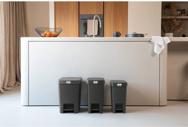Кош за боклук с педал Brabantia StepUp 1008479, 16 л, Екологични материали, Голям отвор, Тъмносив